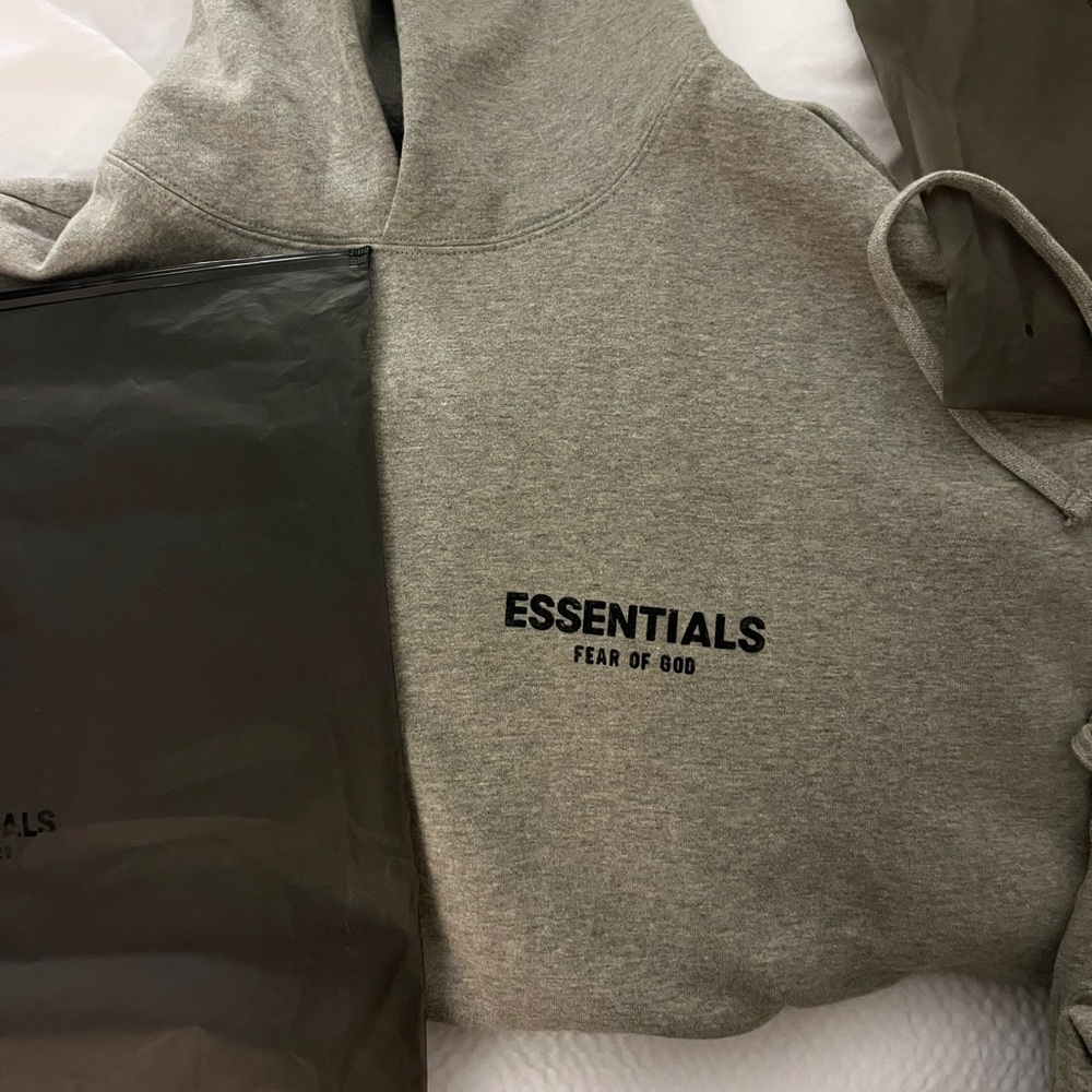 New with tag.  Hoodie with pant.  One set.all large. Size